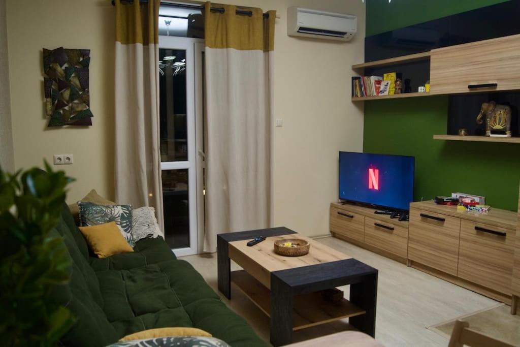 Cozy 2Br Oasis In Central Burgas Luaran gambar