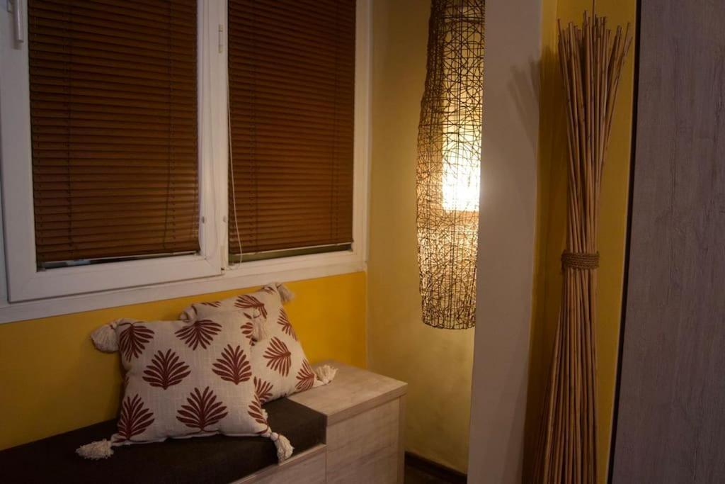 Cozy 2Br Oasis In Central Burgas Luaran gambar
