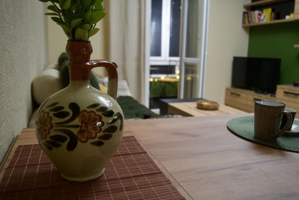 Cozy 2Br Oasis In Central Burgas Luaran gambar